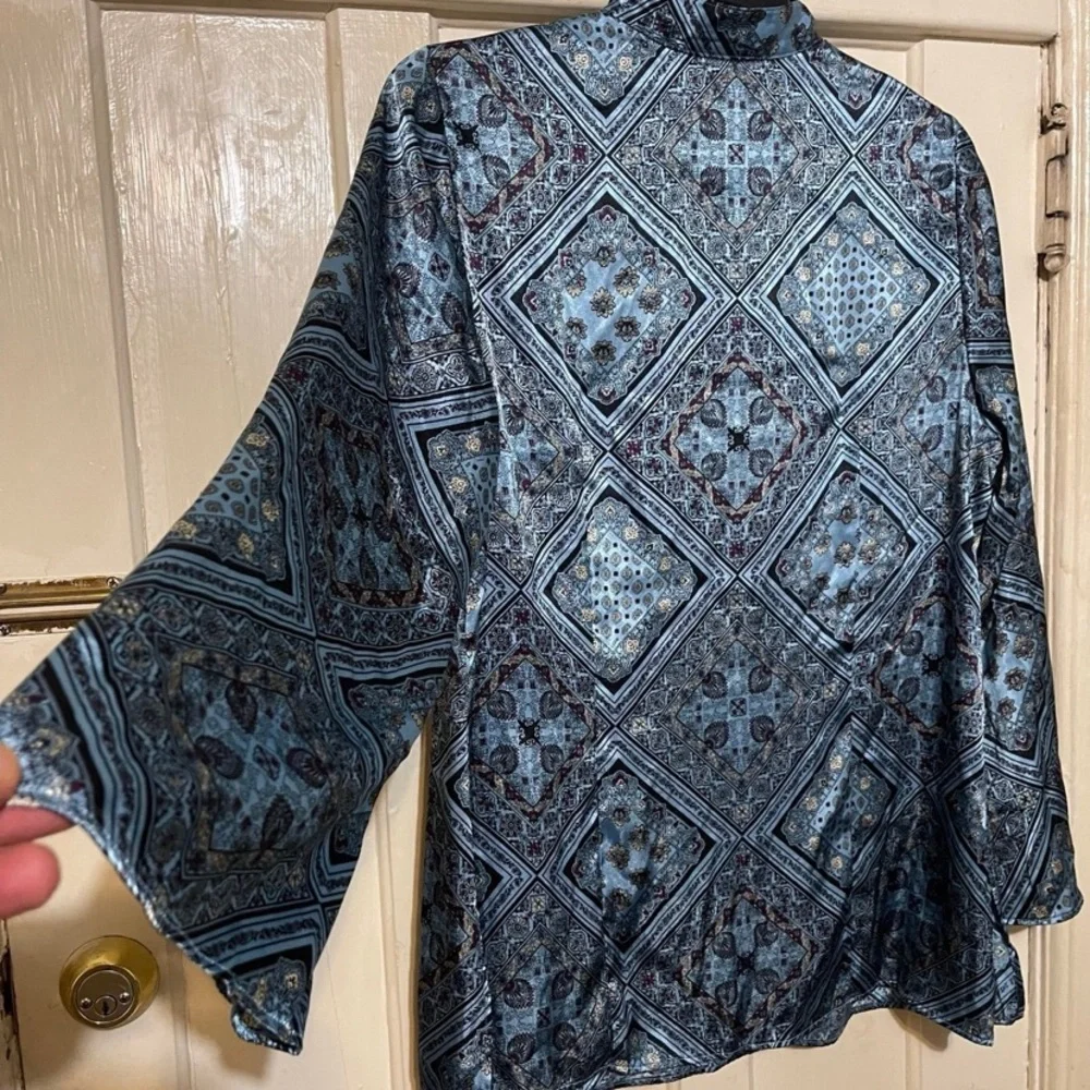 Lane Bryant Satin Popover Tunic Top Size 14 /16Blue Paisley Peasant Flare Sleeve - Picture 10 of 10